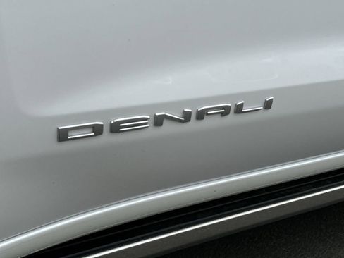 Used 2022 GMC Sierra 1500 Denali w/ Denali Reserve Package AWD/4WD image 32