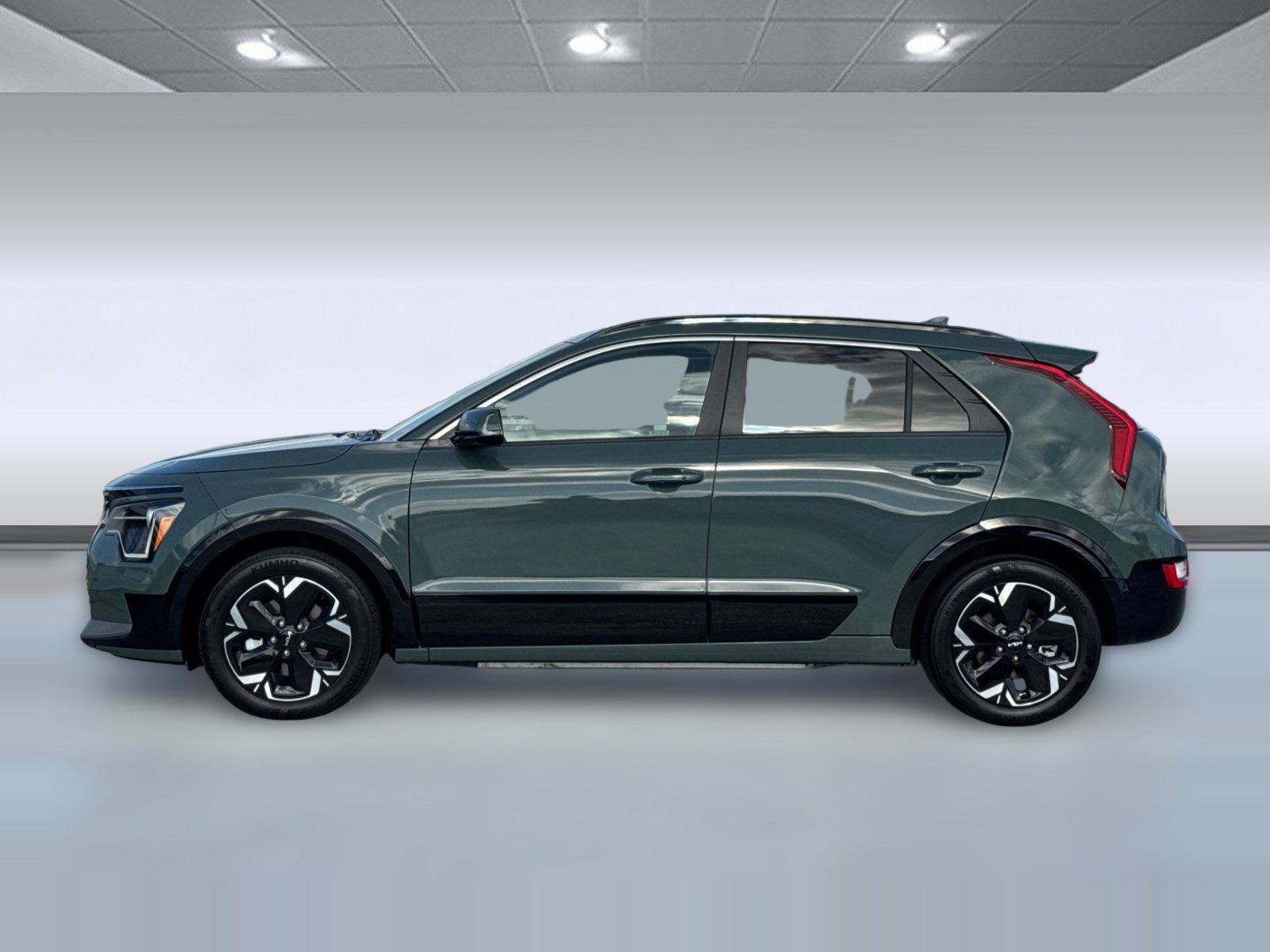 Used 2023 Kia Niro Wind w/ Wind Preserve Package FWD image 2