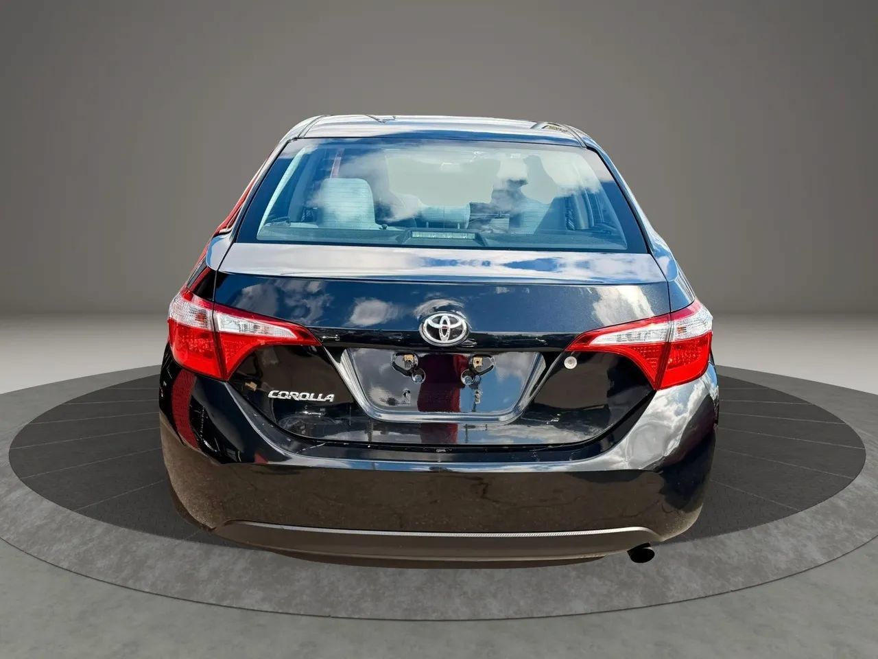 Used 2016 Toyota Corolla L FWD image 5