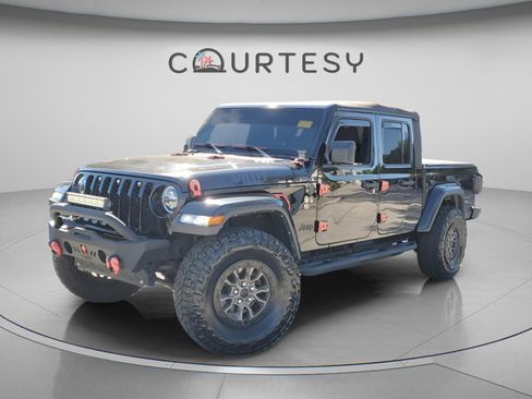 Used 2022 Jeep Gladiator Sport AWD/4WD image 1