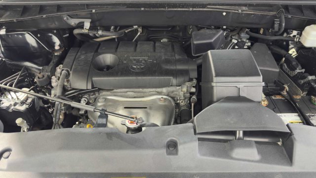 Used 2019 Toyota Highlander LE FWD image 33
