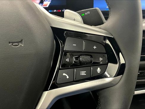 New 2025 BMW 230i Coupe w/ Convenience Package RWD image 13