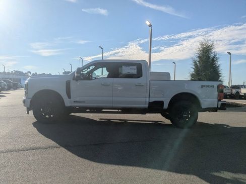 New 2026 Ford F250 Lariat w/ Black Appearance Package AWD/4WD image 7
