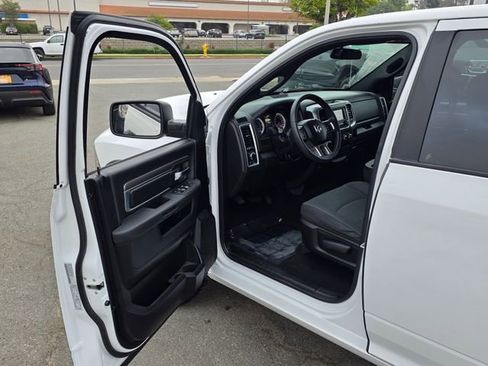 Used 2024 RAM 1500 Classic Warlock AWD/4WD image 40