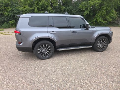 Certified 2026 Lexus GX 550 w/ Accessory Package (2T) AWD/4WD image 20