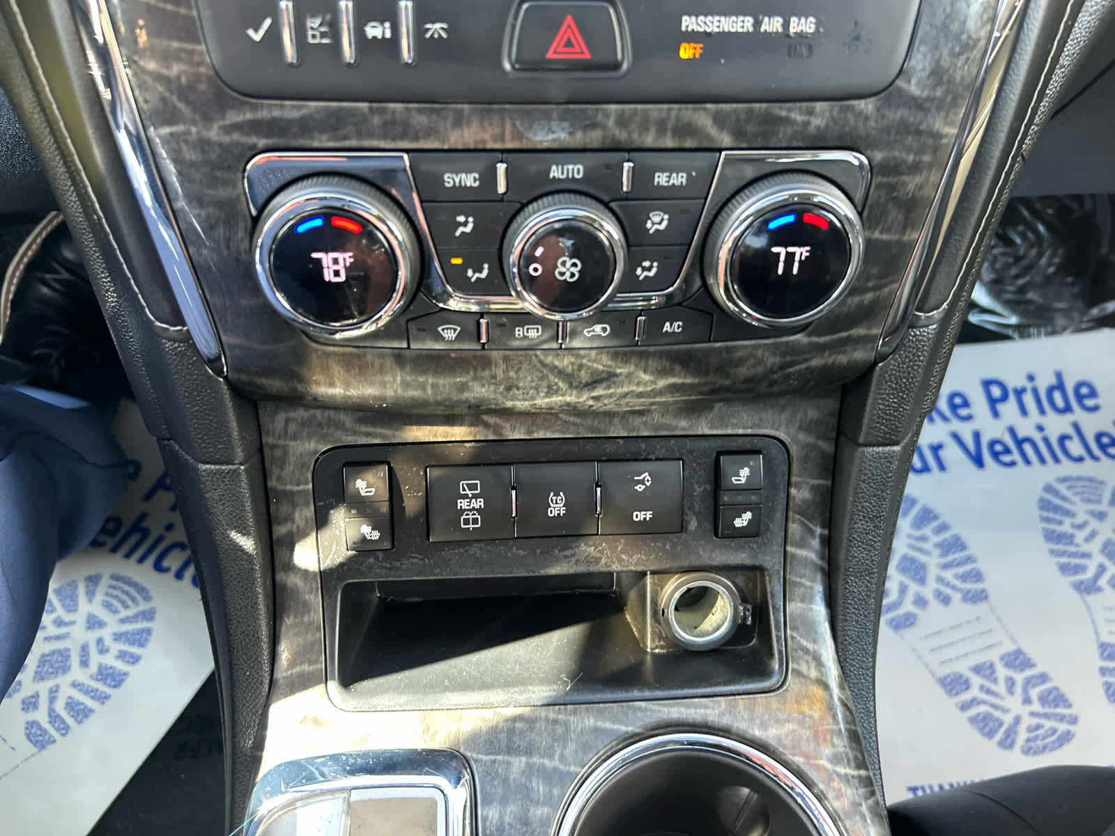 Used 2014 Buick Enclave Leather AWD/4WD image 19