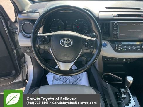 Used 2018 Toyota RAV4 Limited w/ Advanced Technology Package AWD/4WD image 21