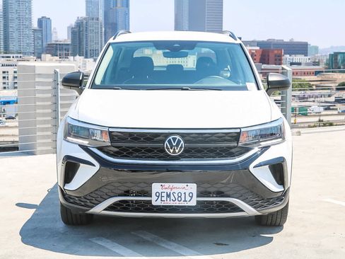 Used 2023 Volkswagen Taos S image 2