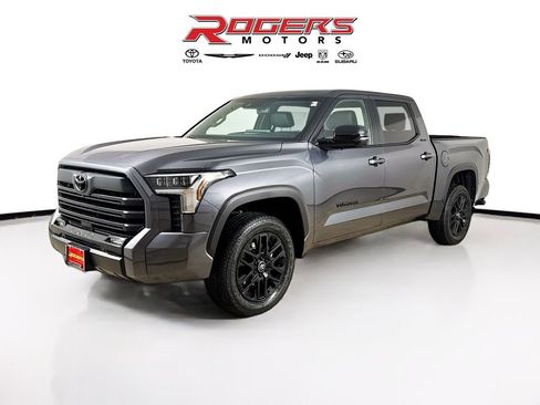 Used 2026 Toyota Tundra Limited AWD/4WD image 3