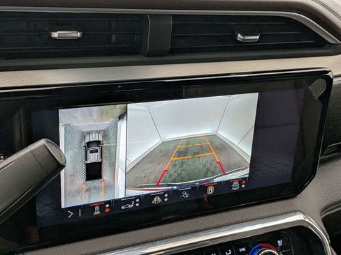 Used 2024 GMC Sierra 3500 Denali w/ Denali Reserve Package image 30