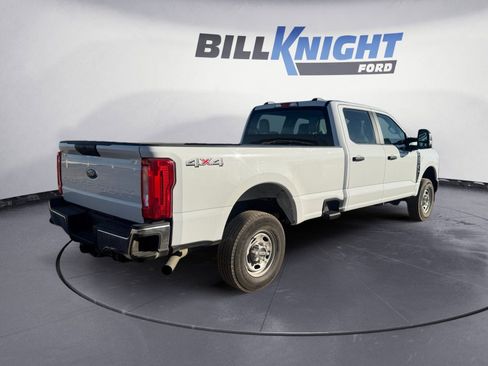 Used 2024 Ford F250 XL w/ XL Chrome Package image 5