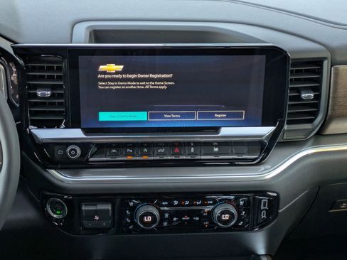 New 2026 Chevrolet Silverado 1500 High Country w/ Technology Package image 12