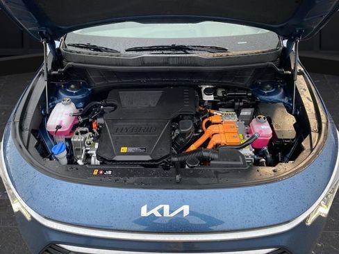 Certified 2024 Kia Niro EX image 41