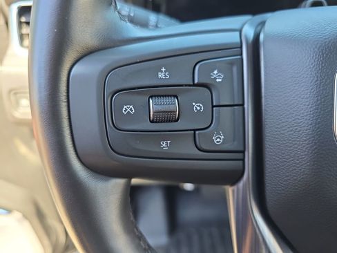 Used 2023 GMC Yukon XL Denali Ultimate AWD/4WD image 18