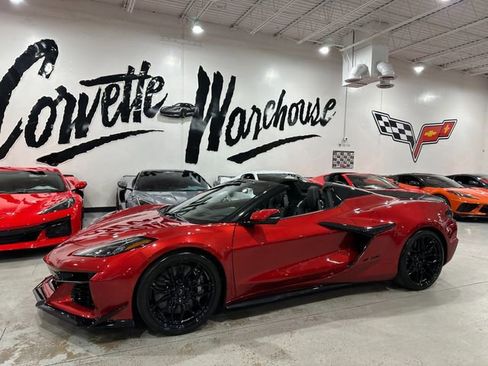 Used 2024 Chevrolet Corvette Z06 w/ Z07 Performance Package RWD image 24