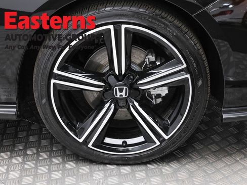 Used 2025 Honda Accord Sport image 32