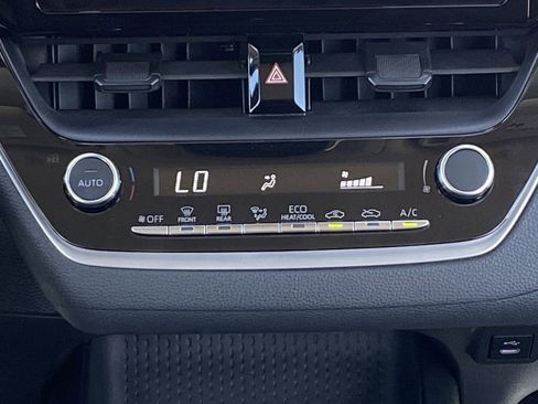 Certified 2024 Toyota Corolla LE FWD image 32