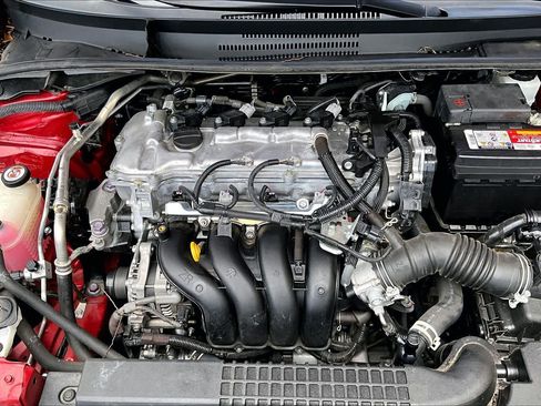 Used 2021 Toyota Corolla LE FWD image 32
