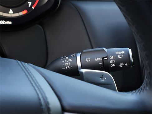 Used 2023 Land Rover Range Rover Sport SE image 33