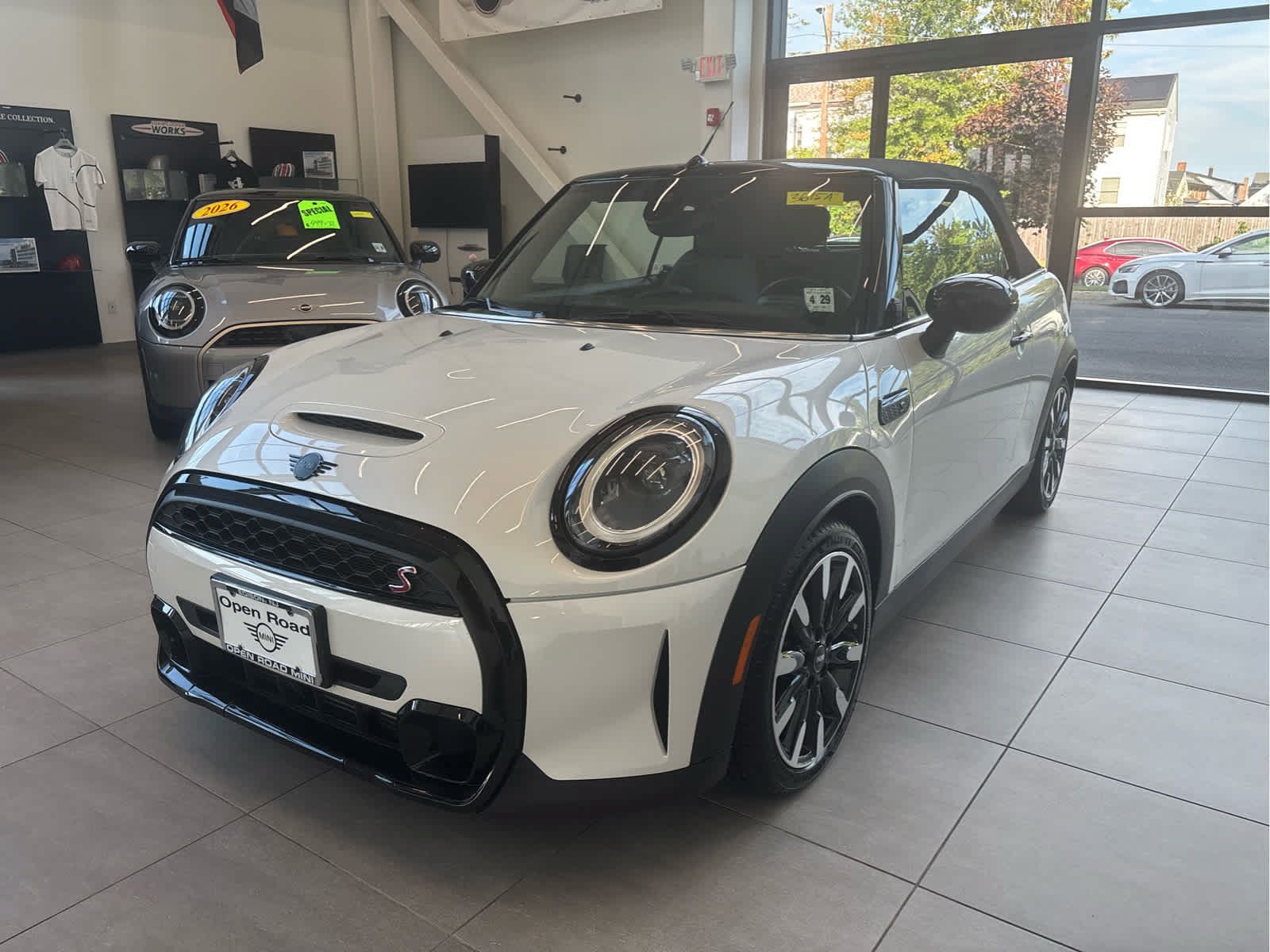 Used 2024 MINI Cooper S FWD image 1