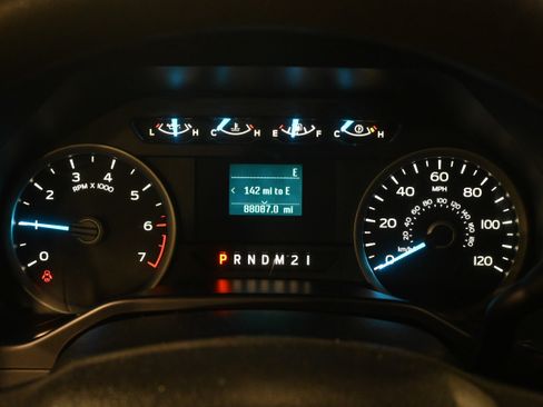 Used 2017 Ford F150 XLT RWD image 13