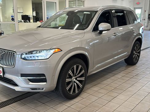 Used 2024 Volvo XC90 B6 Plus AWD/4WD image 9