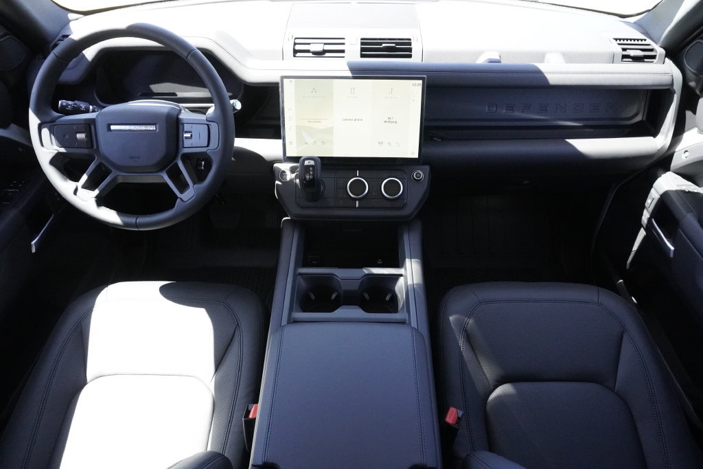 New 2026 Land Rover Defender 110 X-Dynamic SE AWD/4WD image 9