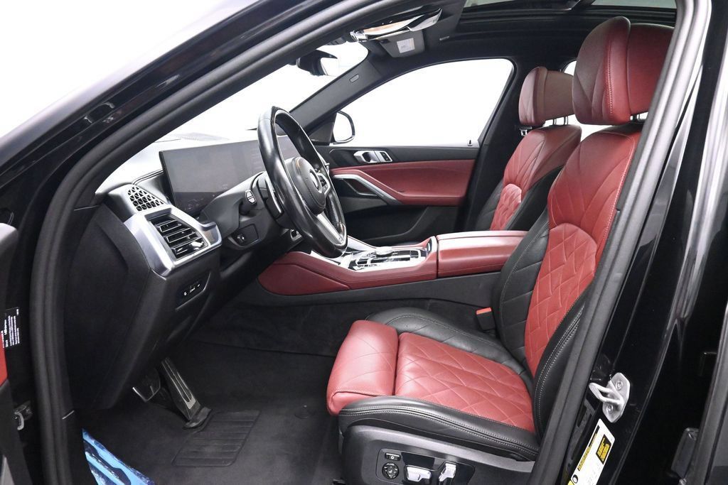 Used 2024 BMW X6 xDrive40i w/ Premium Package AWD/4WD image 11