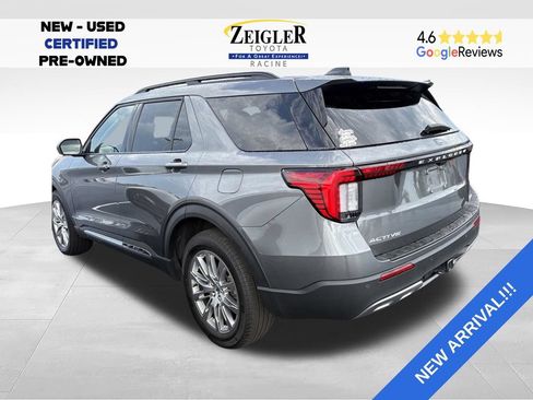 Used 2025 Ford Explorer Active w/ Active Comfort Package AWD/4WD image 2