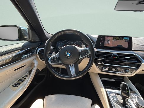 Used 2019 BMW M550i xDrive AWD/4WD image 11