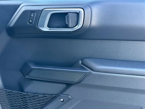 New 2025 Ford Bronco Outer Banks w/ Sasquatch Package image 18