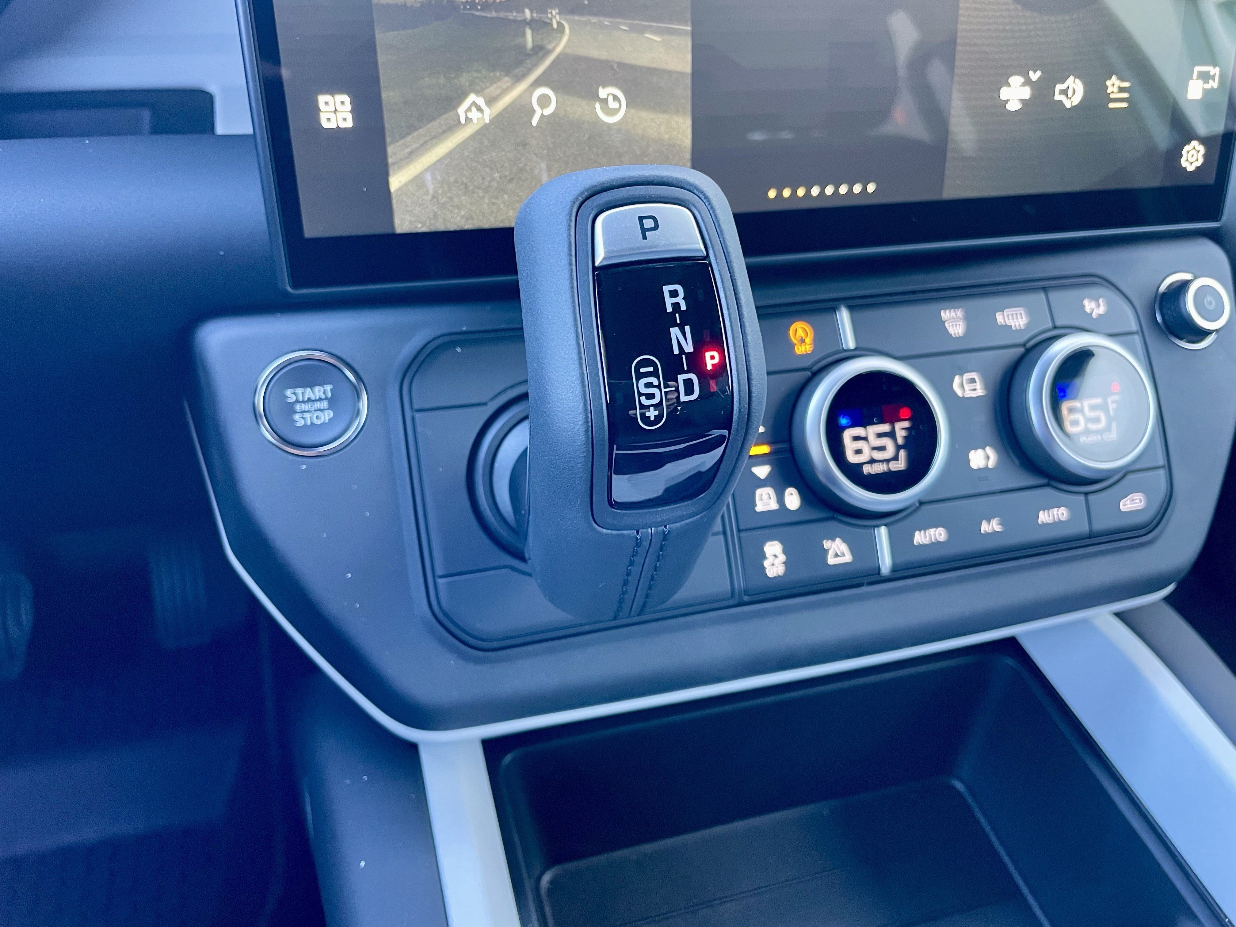 New 2026 Land Rover Defender 110 X-Dynamic SE AWD/4WD image 20