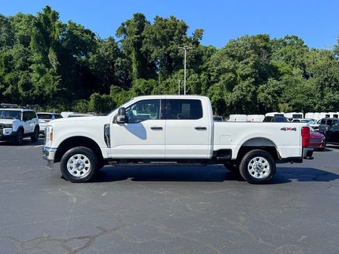 Used 2024 Ford F250 XLT w/ Snow Plow Prep Package AWD/4WD image 3