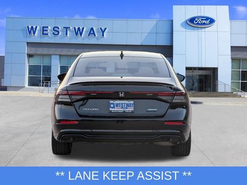 Used 2023 Honda Accord Sport image 4