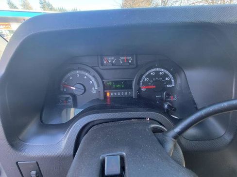 Used 2011 Ford E-450 and Econoline 450 Super Duty image 19