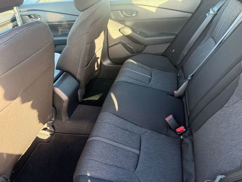 Used 2023 Honda Accord Sport image 14