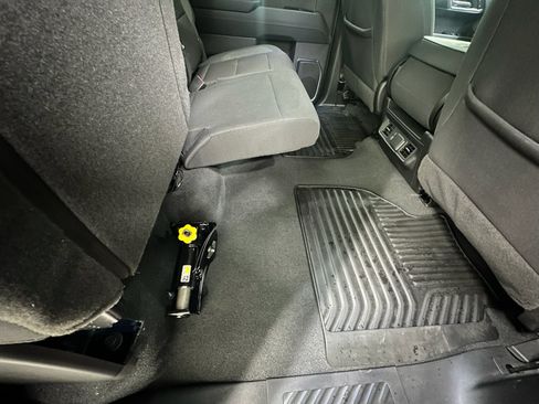 Certified 2024 Chevrolet Silverado 1500 LT AWD/4WD image 19