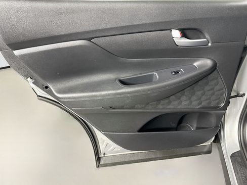 Used 2020 Hyundai Santa Fe SE FWD image 25