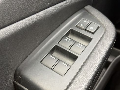 Used 2020 Honda Ridgeline Sport image 11