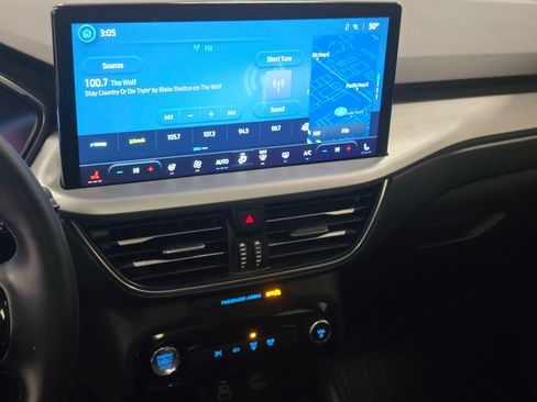 Used 2025 Ford Escape Platinum w/ Premium Technology Package image 15