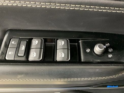 Used 2023 Jeep Grand Wagoneer Series II image 31