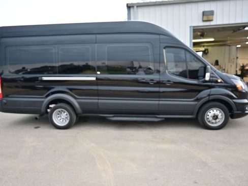 Used 2023 Ford Transit 350 XLT image 4