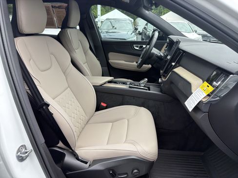 Certified 2026 Volvo XC60 B5 Plus w/ Protection Package Premier AWD/4WD image 35