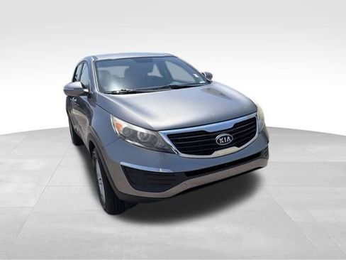 Used 2011 Kia Sportage LX FWD image 3