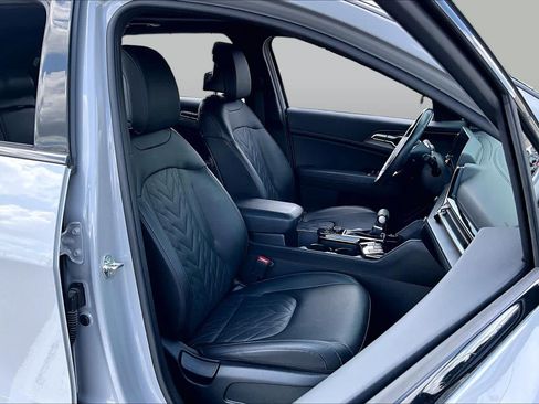 Used 2025 Kia Sportage X-Line w/ Premium Package AWD/4WD image 8