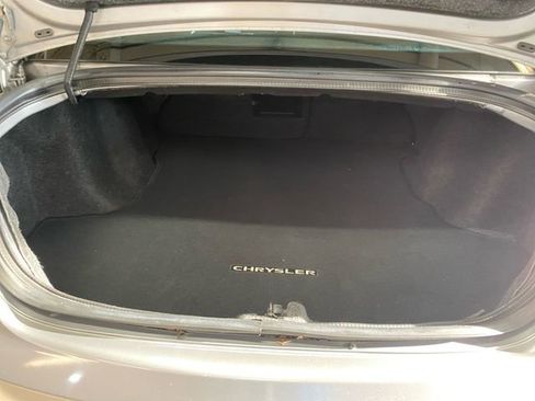 Used 2013 Chrysler 200 Touring FWD image 19