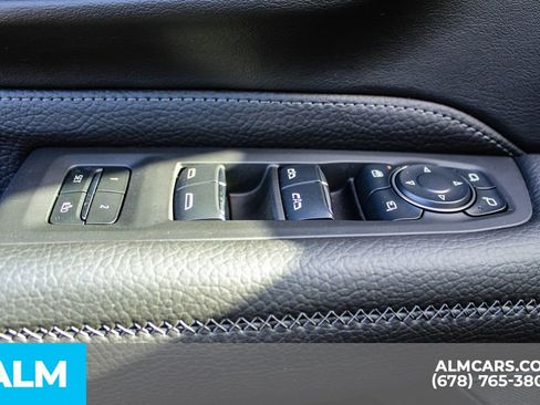 Used 2024 GMC Yukon Denali image 42