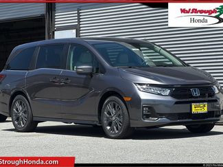 New 2026 Honda Odyssey Touring video 1