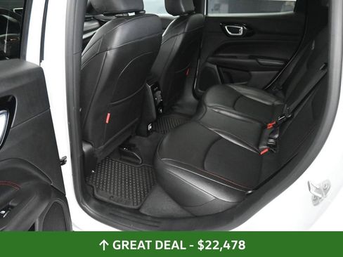 Used 2025 Jeep Compass Trailhawk w/ Trailer Tow Group image 17