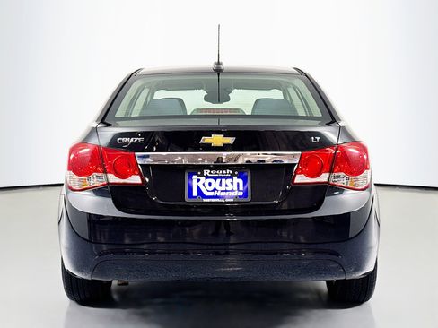 Used 2016 Chevrolet Cruze LT image 6